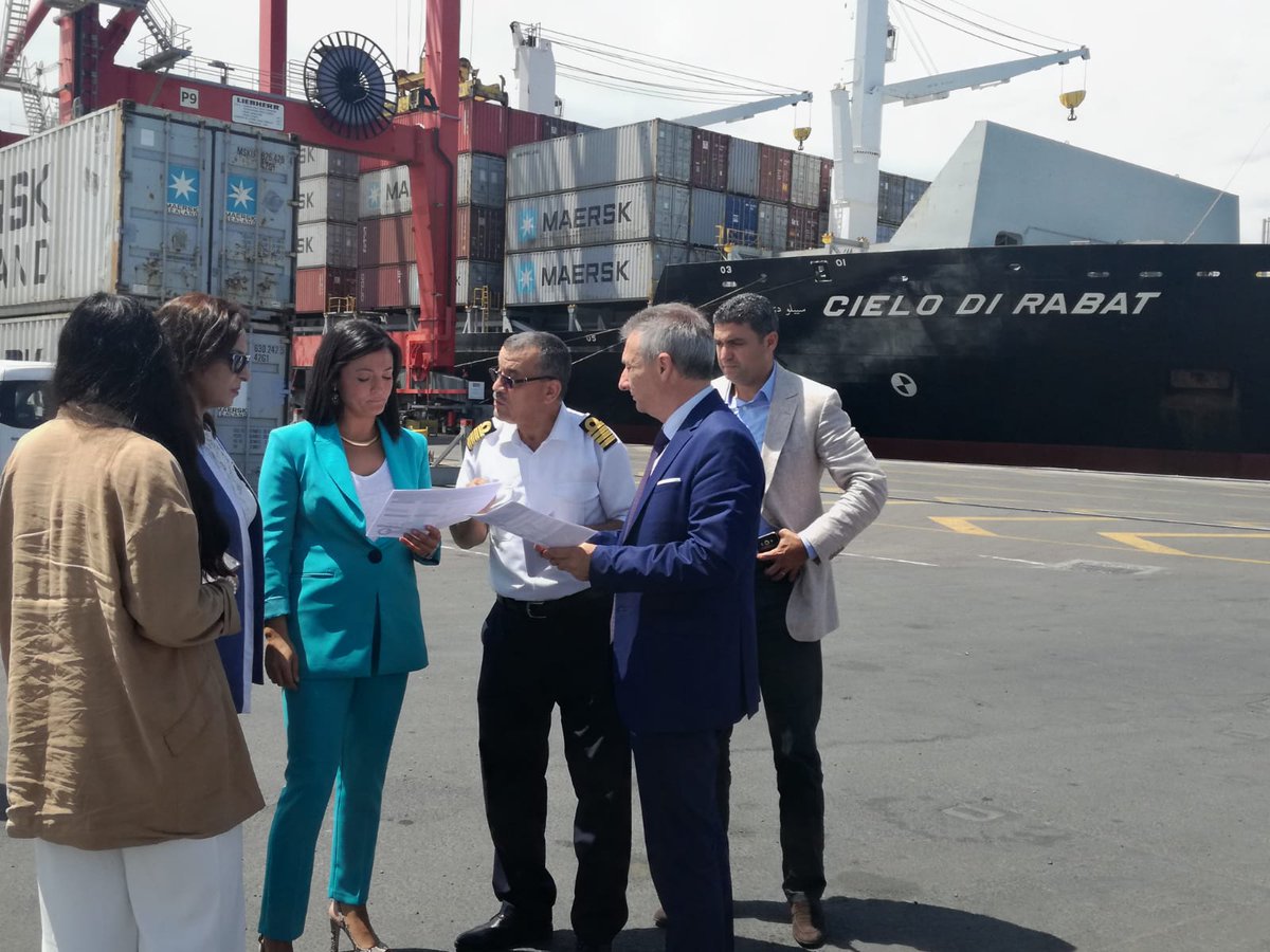 portcastello's tweet image. @portcastello
y el puerto de Casablanca inician un acuerdo de cooperación. #portcastello #portofspain #puertosdelestado #PortdeCastello #puertodecastelló #Grao #comunidadvalenciana #Castello #puerto #massmedia #import #export #casablanca #shippingworldwide #shipping