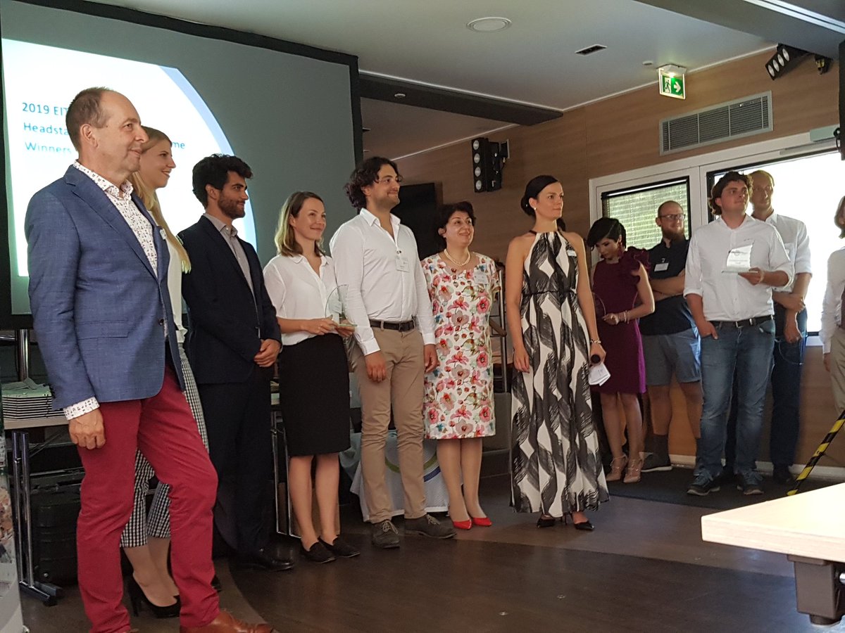 hihh_inno's tweet photo. We proudly present the winners of the Headstart competition of the #SHIP19 @aucteq @eisbachbio @scinthealth #earlysight #mrshim @RAMPmedical https://t.co/dz4a6r547c