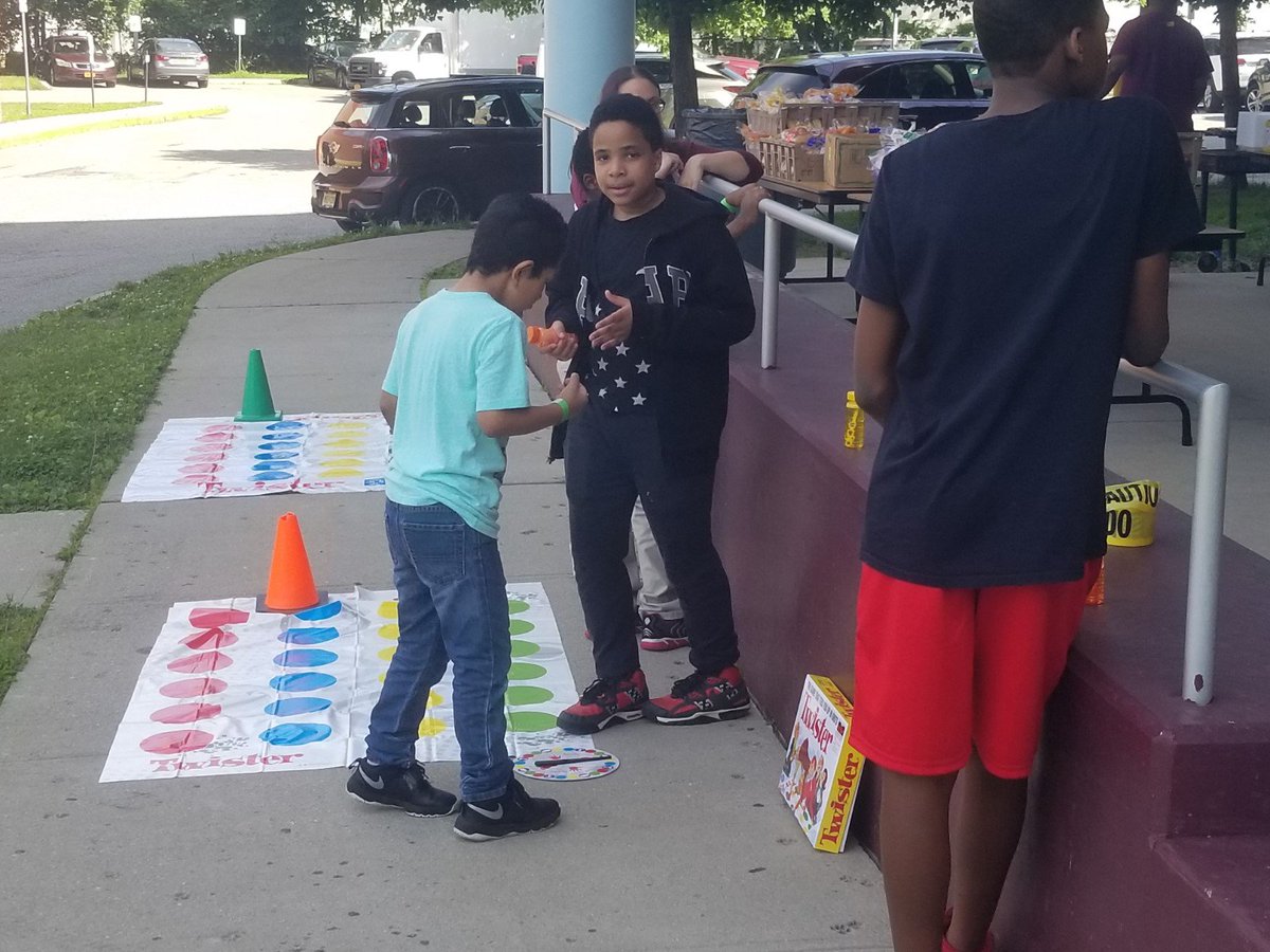 BTMiddleSchool's tweet photo. Field Day - Continued https://t.co/RRxXsrjr4J