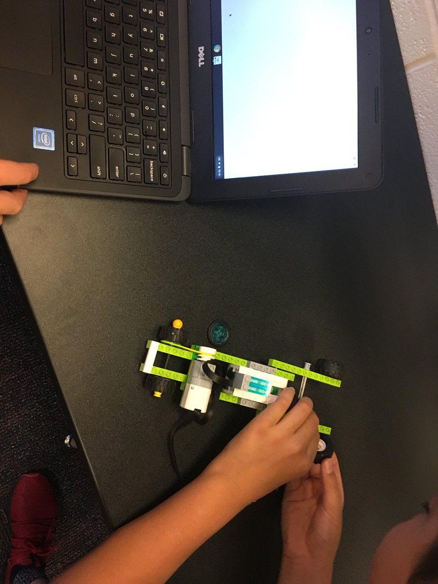 FMBschool's tweet photo. Creating a moon rover with LEGO robotics. https://t.co/0TXgYmXSM0