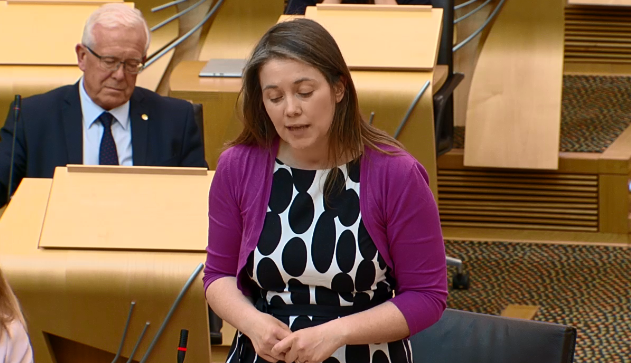 We know that £10 a week for each child can make a significant impact for families living in poverty. We're delighted <a href="/scotgov/">Scottish Government</a> has responded to our calls for action on this. Full response:
cpag.org.uk/content/%E2%80…