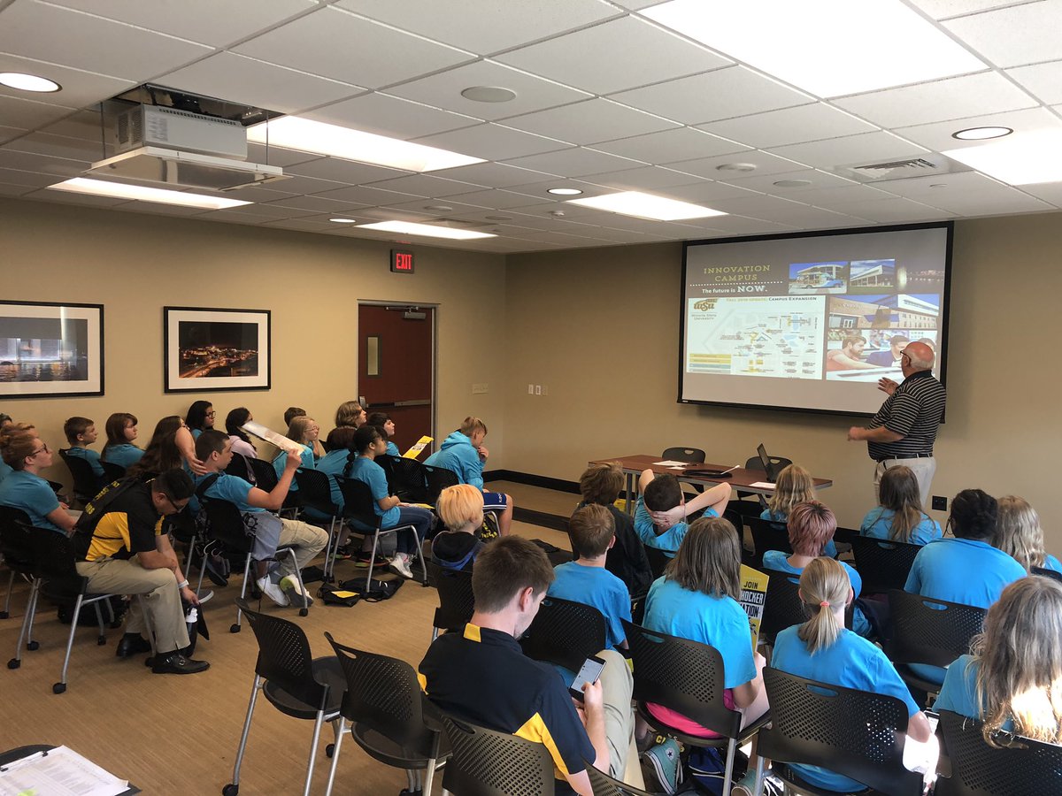 HaysvilleGEARUP's tweet photo. We are so proud to see our kiddos @USD261 engage &amp; be active listeners @WichitaState #gearworks #usd261 #shockerproud #usd261derful https://t.co/NpvXi6XYl3