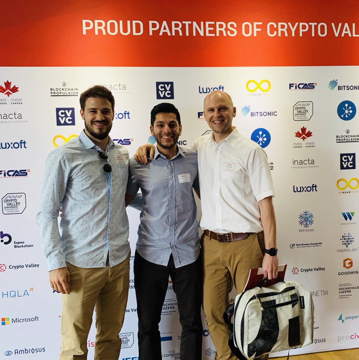 Axelra_AG's tweet photo. Pitching Velove (https://t.co/l60OaYgpKF) at the Swiss Blockchain Investor Day 2019. Lets see if the audience and @ICTinvestorclub like our hackathon project of the #SBHACK19 and help us to save CO2 and make Switzerland even fitter :-) https://t.co/LflgS5JbsU