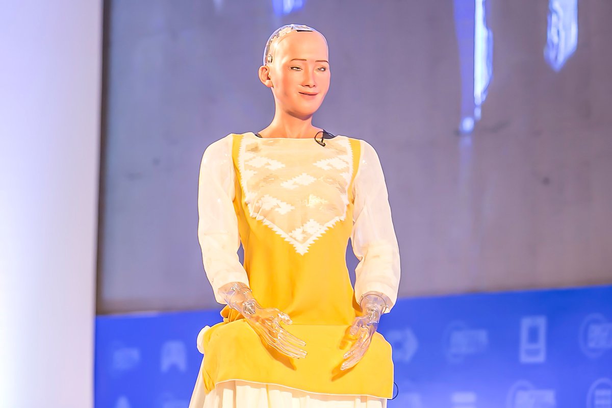 XELMagazines's tweet photo. A look back on Sophia The Robot's mission to make the world more aware of AI's capabilities as she claps back at critics... 
https://t.co/e0rJJ8oLpT https://t.co/cVNp2VChHH