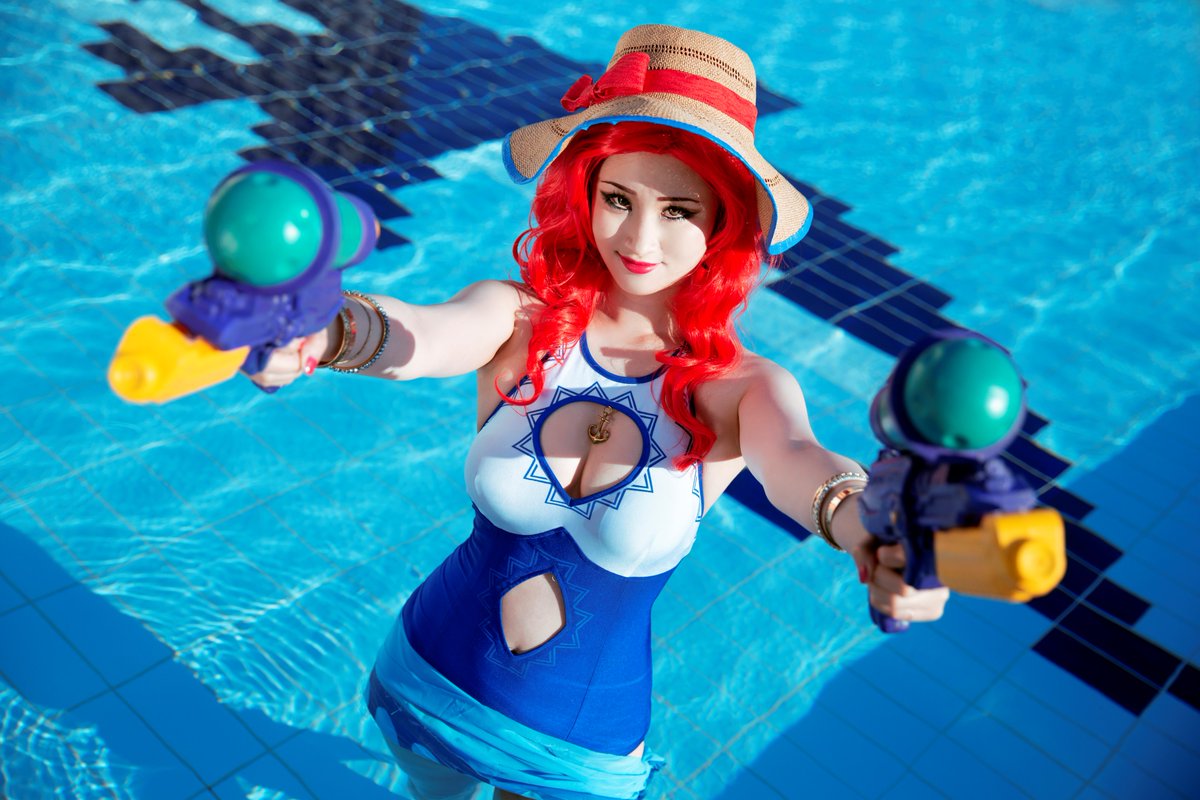 League of Legends - Pool Party Miss Fortune 리그오브레전드 - 수영장 파티 미스포츈 Cosplay c...