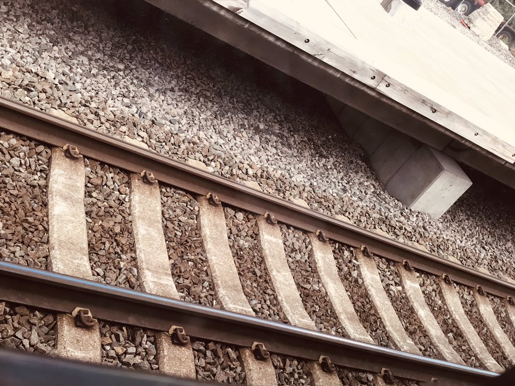 meganlee1_'s tweet photo. I took the Rhode less traveled. #rhodeisland #trainhumor https://t.co/r6LHFIBjW7