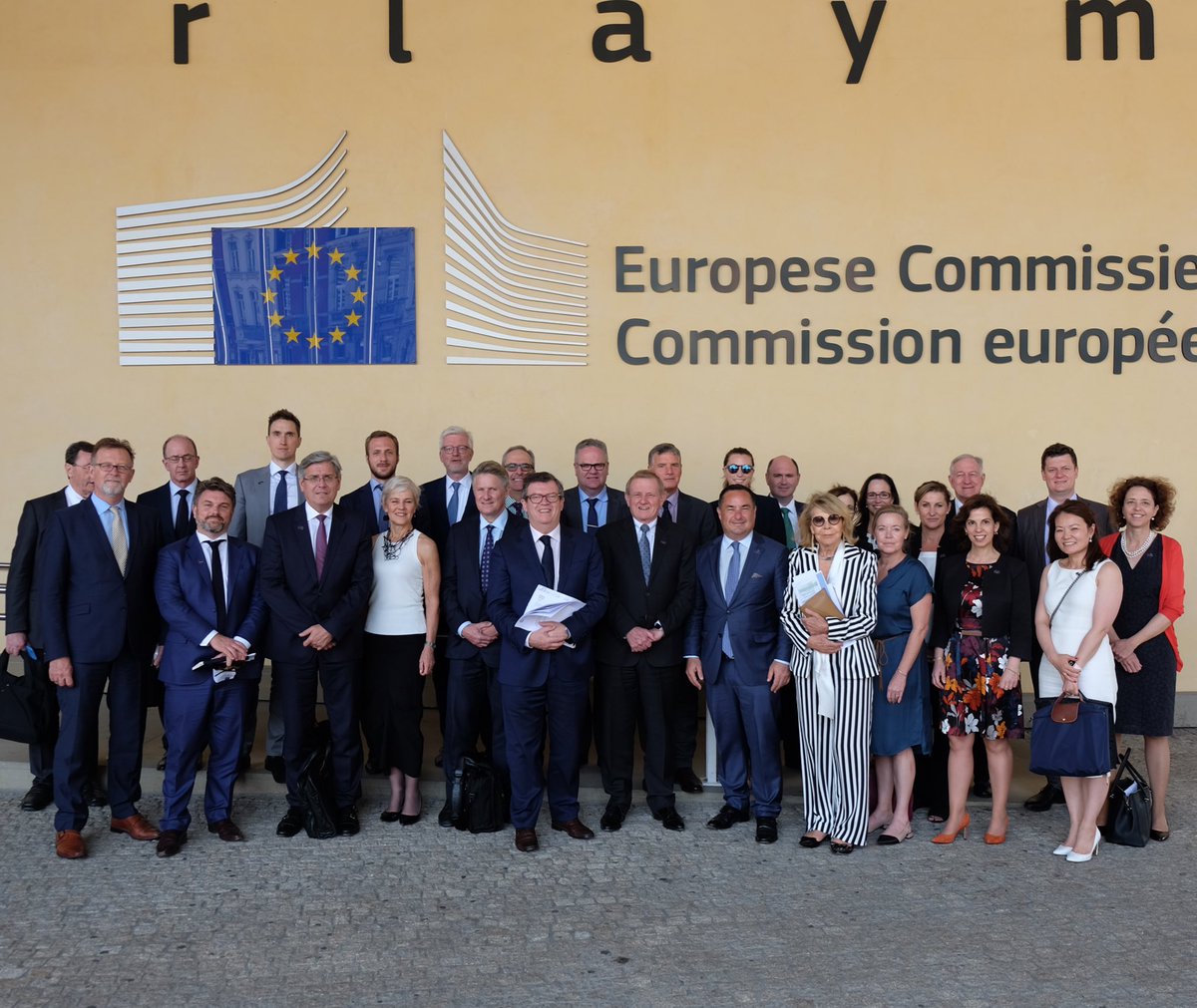 The #EABCDelegation in Brussels today to meet with several EU Commissioners and senior officials, and promote stronger Australia-EU relations and an ambitious 🇦🇺🇪🇺 FTA @AusEmBrussels @MichaelPulchEU @EUinAus @EUAusForum @stillyoz @JulianaNamAU @Birmo @MalmstromEU