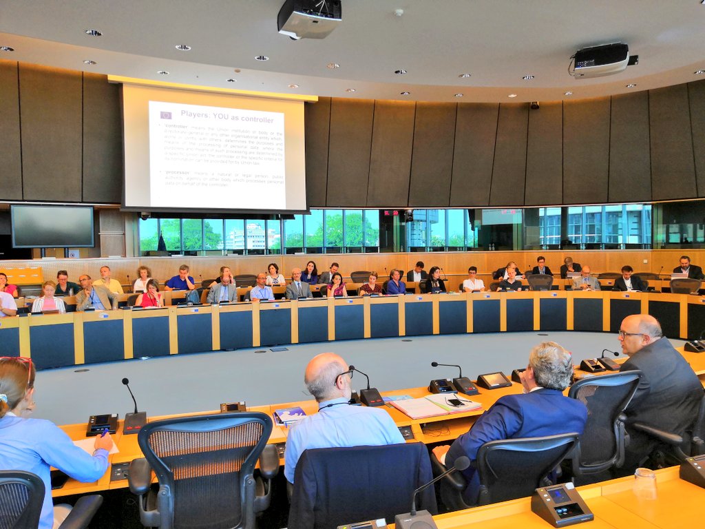EU_EDPS's tweet photo. .@W_Wiewiorowski at @Europarl_EN on role of controller and processor to explain step by step #accountability principle and the way to comply with #GDPRforEUI https://t.co/8W9RucIRDP