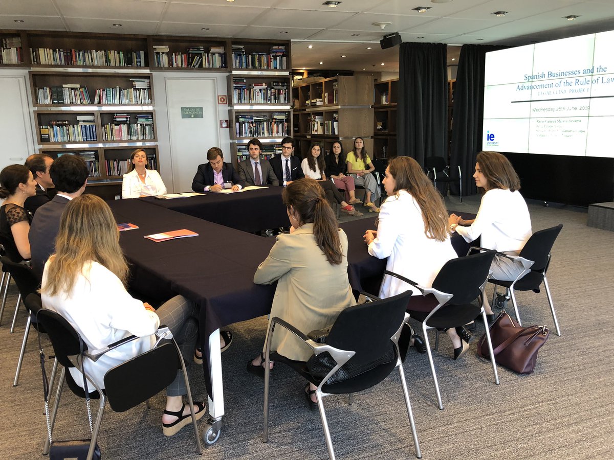 FundacionFPombo's tweet photo. Comenzamos jornada de trabajo sobre #business for #ruleoflaw #B4ROL con clínica legal @IElaw @IEuniversity. https://t.co/GN1ELnaqYz