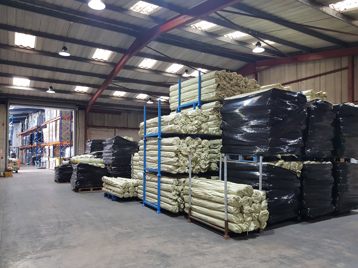 JFHSandbach's tweet image. Very busy at JFH Headquarters today unloading numerous deliveries. One of them being this container of top quality Bamboo Canes 😃👍
#sustainablesource #hereforcustomers