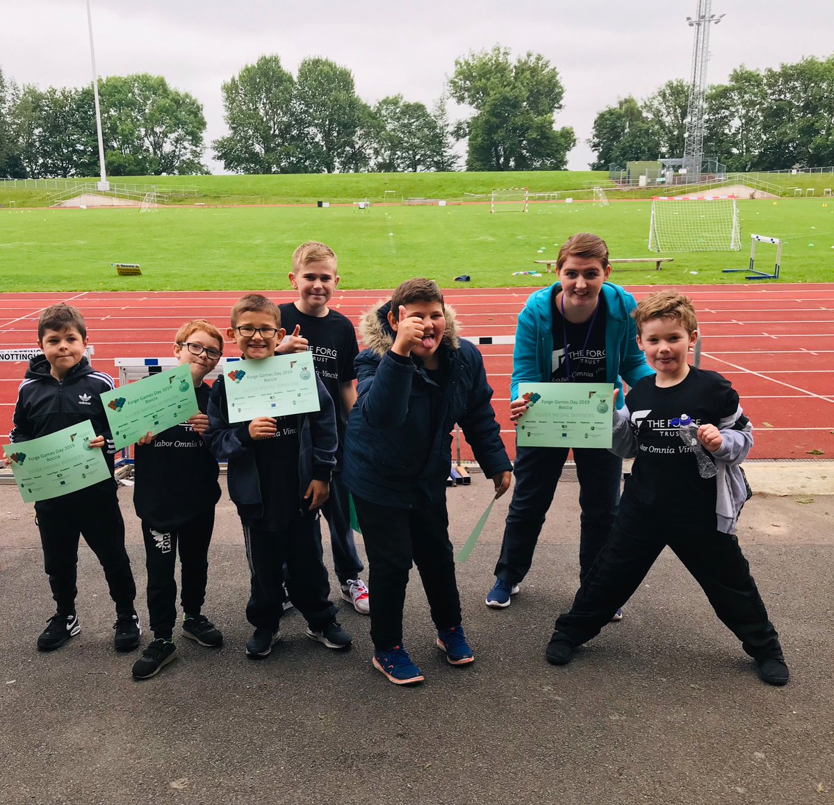 sirdonaldbailey's tweet photo. Wow what a day we have had 😏Our children have thoroughly enjoyed our sports event today, competing in various activities and races. They all did AMAZING, and we are extremely proud of them all 🙌🏼🏆 Well done everyone 😎 #TeamSDBA https://t.co/iGVtkILfAy