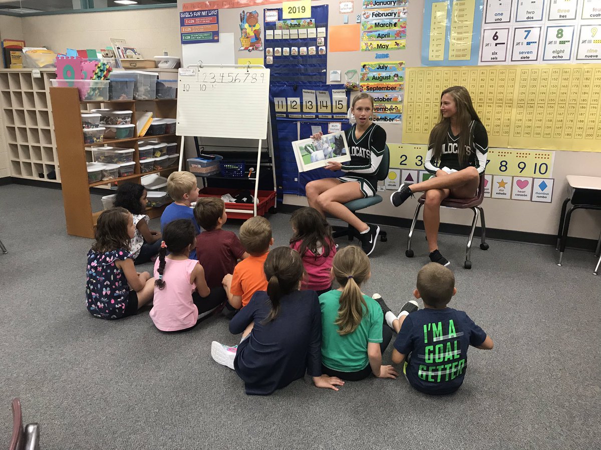 DrL_HH's tweet photo. We were so lucky to haveMillard West cheerleaders come visit our summer school class today and model fluent reading. This might have been the quietest I have ever seen Kindergarteners! @MillardPS https://t.co/LsSY8WnfTw
