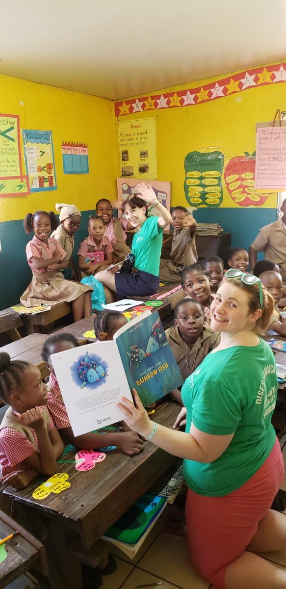 Marymount Education students work on a Changemakers project w/some students from the University of San Diego and a Jamaican Diocese school. Next up, sharing their research at the DISES conference in Montego Bay! <a href="/Marymountu/">Marymount University</a> #DISES2019 <a href="/ClaraHauth/">Clara Hauth</a>