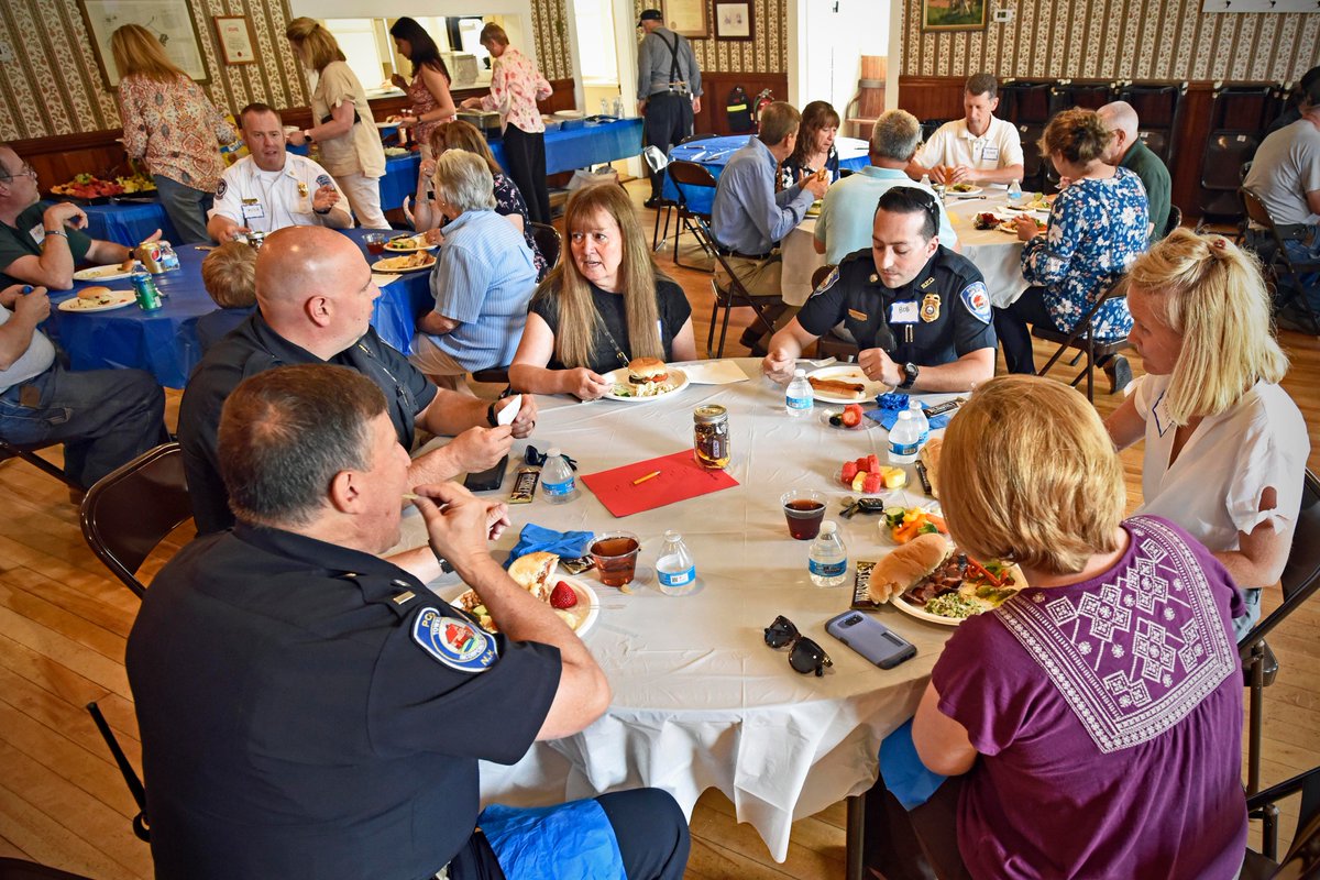 BowManager's tweet photo. More photos from the Employee Recognition Cookout. Thank you to the Men's Club for the great food.

photos by Eric Anderson https://t.co/R3pYjsX914