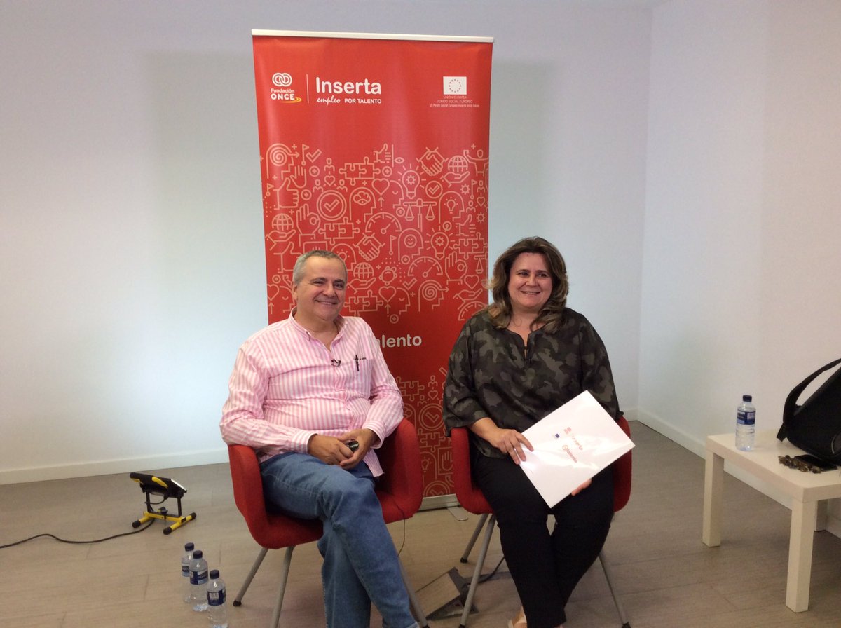 LIDlearning's tweet photo. Todo listo para que empiece el #WebinarPorTalento “la transformación digital en los RRHH” @jromero_tv @ANAPICRUZ 

Síguelo aquí: https://t.co/sF2UhvAYic https://t.co/yheCsqkTLL