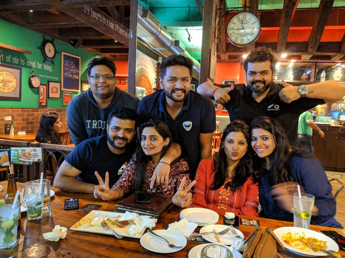 thatpisceangirl's tweet photo. @kingfisherworld Always getting the evening started with #KF &amp; a good game of #Cricket with my #GoodTimes Squad “KF Revellers”! @parthrtrivedi @sandeepanand12 @Shabari_Dev @PrasadVishakha @harshrtrivedi @VidhiTrivedi19 #KFHomeStadium https://t.co/lTiqVn2BYy