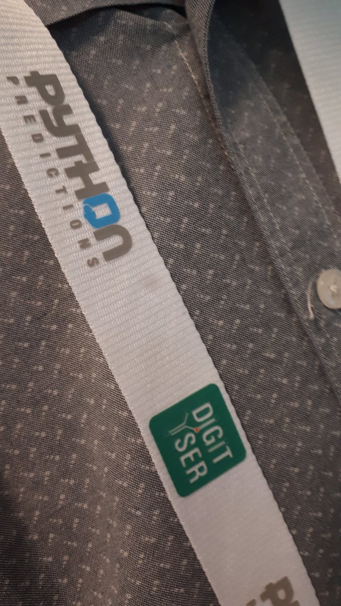 pythonpreds's tweet image. Cool to see so many fans of our brand at #disummit 2019 😋 #1000attendees #proud