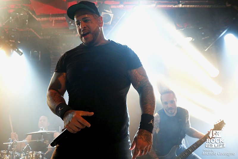 RockUrLife tweet media