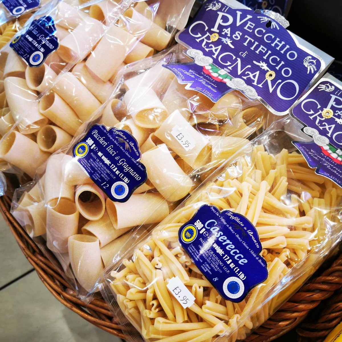 Not sure what to have for dinner tonight?

We've got all the inspiration you need in our deli. 😉