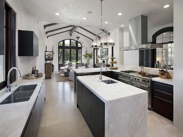 TeamTimWest's tweet photo. 🍴Kitchen of the week.🍴 How about this #modern #mediterranean kitchen? 👍Yay or Nay?👎
#kitchenoftheweek #kitchengoals #trend #trending #goals #chef #chefsroom #dream #kitchen #cucina #cupboards #shelves #design #home #house #sell #homesweethome #chattanooga #teamtimwest https://t.co/KLcy04Hdoz