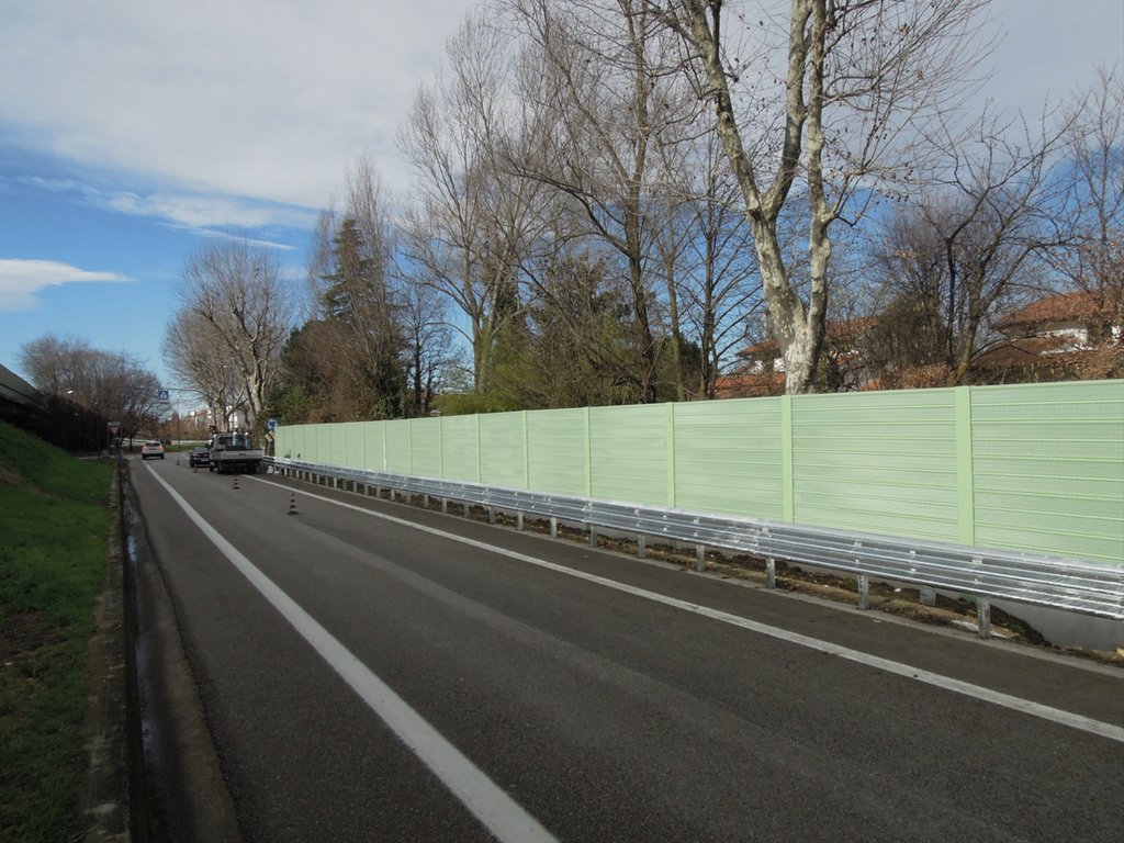 ExternalWorks's tweet photo. POLYSoundBlok® recycled plastic #absorptive #noise #barrier from @GrammBarriers are designed to be maintenance-free for 40 years https://t.co/Z5RwJ1fW7L https://t.co/d6Ir8n9Nsi