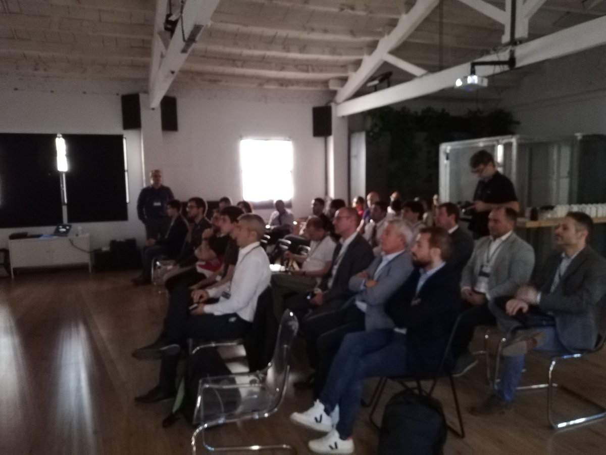 ANCO_technology's tweet photo. Éxito compartido y muchas dudas resueltas sobre #CloudComputing y #conectividad. GRACIAS a @CitrixSpain @Cisco @NetApp y @Adam_TIC por impulsar la #TransformacionDigital con #adCloud! https://t.co/p0a8RI6ZPn