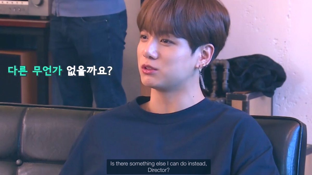 The smug face of Jungkook asking Taehyung about his acting! Like, do u honestly believe that i fell into that?! Just say u want his attention and go #taehyung  #jungkook  #taekook 