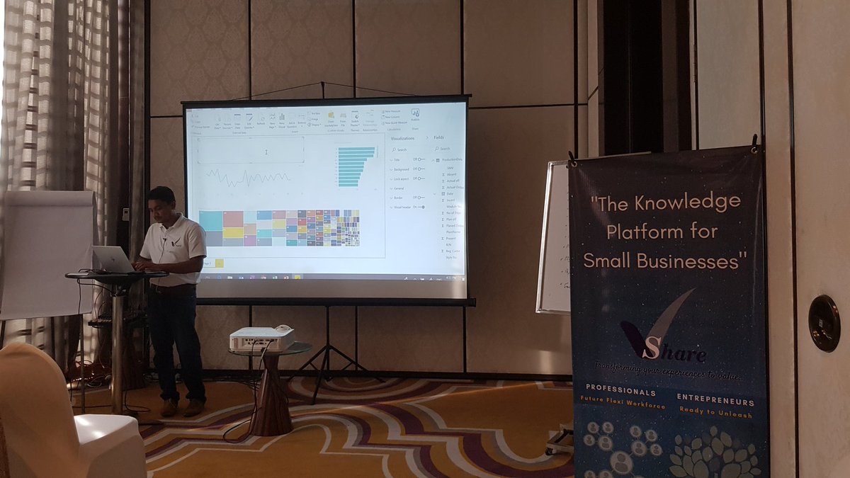 CeylonChamber's tweet image. The full-day session touched on analytics, problem resolution, and is now ending with tips on what tools to use, and how to visualise extracted data.
#ChamberAcademy
#DataAnalysis101