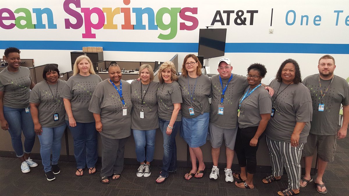 Team_Dupree's tweet photo. Integrity Starts With Us! @OS_CallCenter #TuggleNation https://t.co/1xAy9t1x0y