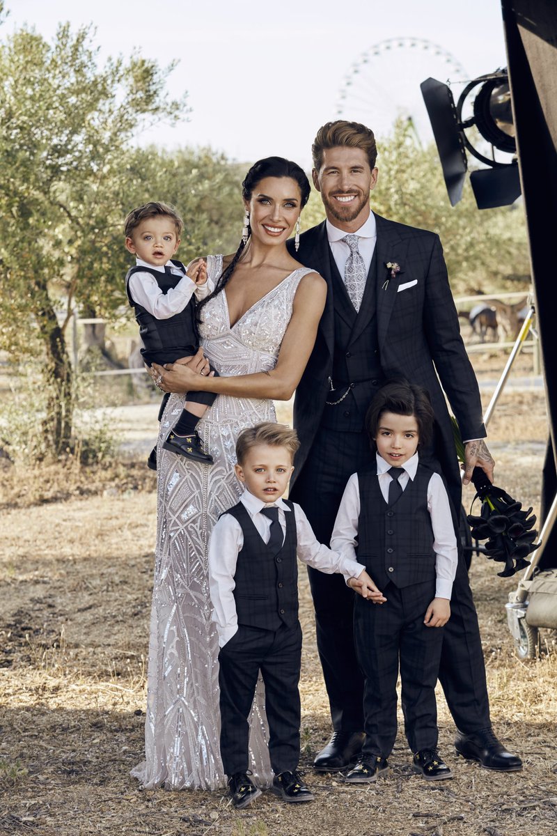 SergioRamos's tweet photo. .@PilarRubio_ y ellos
#PilarRubio and these three
💜❤💜 #SergioJr #Marco #Alejandro 💜❤💜 https://t.co/IYWJexHxWB