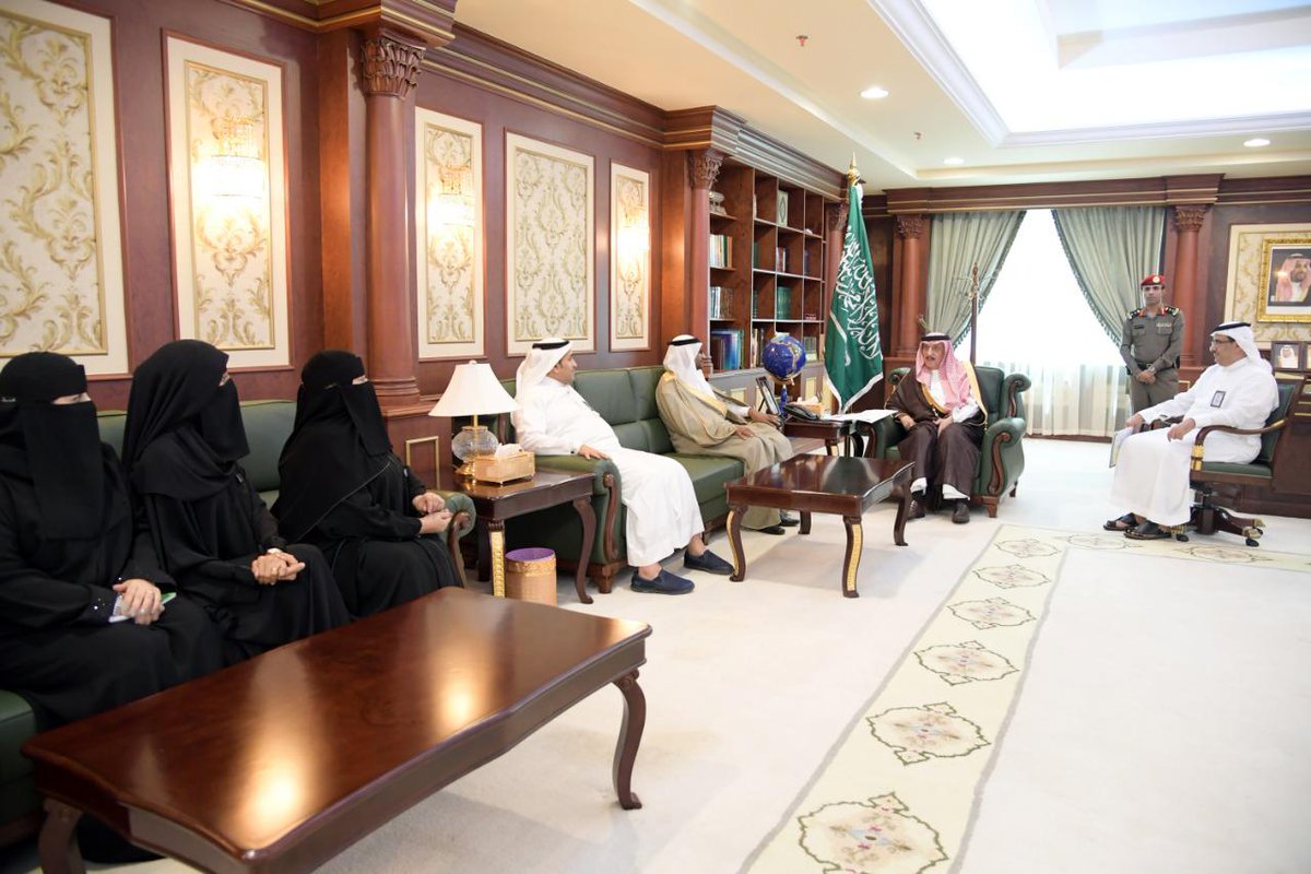 سمو #أمير_جازان يستقبل المشرف على #مكتب_تحقيق_الرؤية_2030 بإمارة المنطقة وفريق العمل.. 
jazan.gov.sa/Pages/News-exa…
#رؤية_2030
#جازان