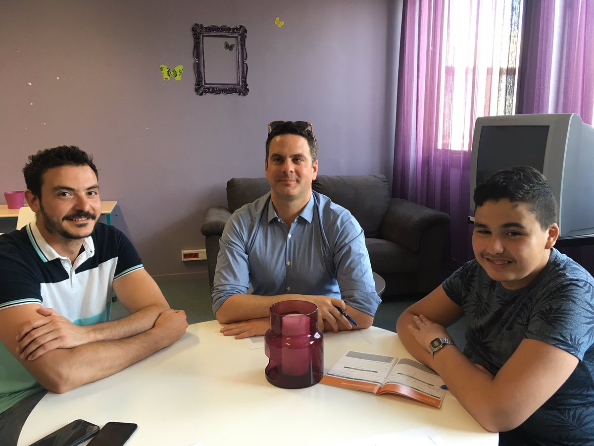 SubraCamille's tweet photo. Rencontre entre Bilal, filleul d’un collège de REP+ à Toulouse et Pierre, tuteur @CyrusConseil + Christophe Réf,pédagogique #echange #fraternite #rencontres #tutorat = @Inst_Telemaque https://t.co/zrvSwvBIeD