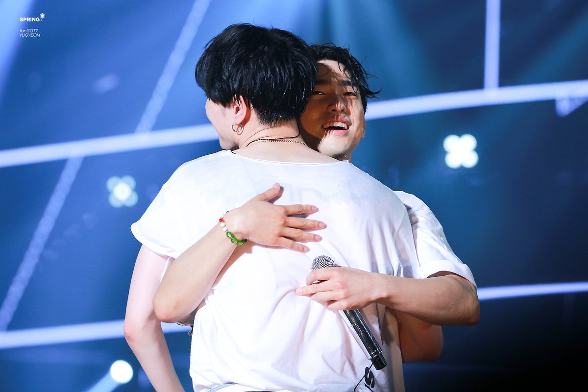 spring_yugyeom's tweet photo. 190616 김유겸 박진영 짱🥰👍
#GOT7 #갓세븐 #JINYOUNG #진영
#YUGYEOM #유겸 @real_Kimyugyeom https://t.co/z5YmmhB36p