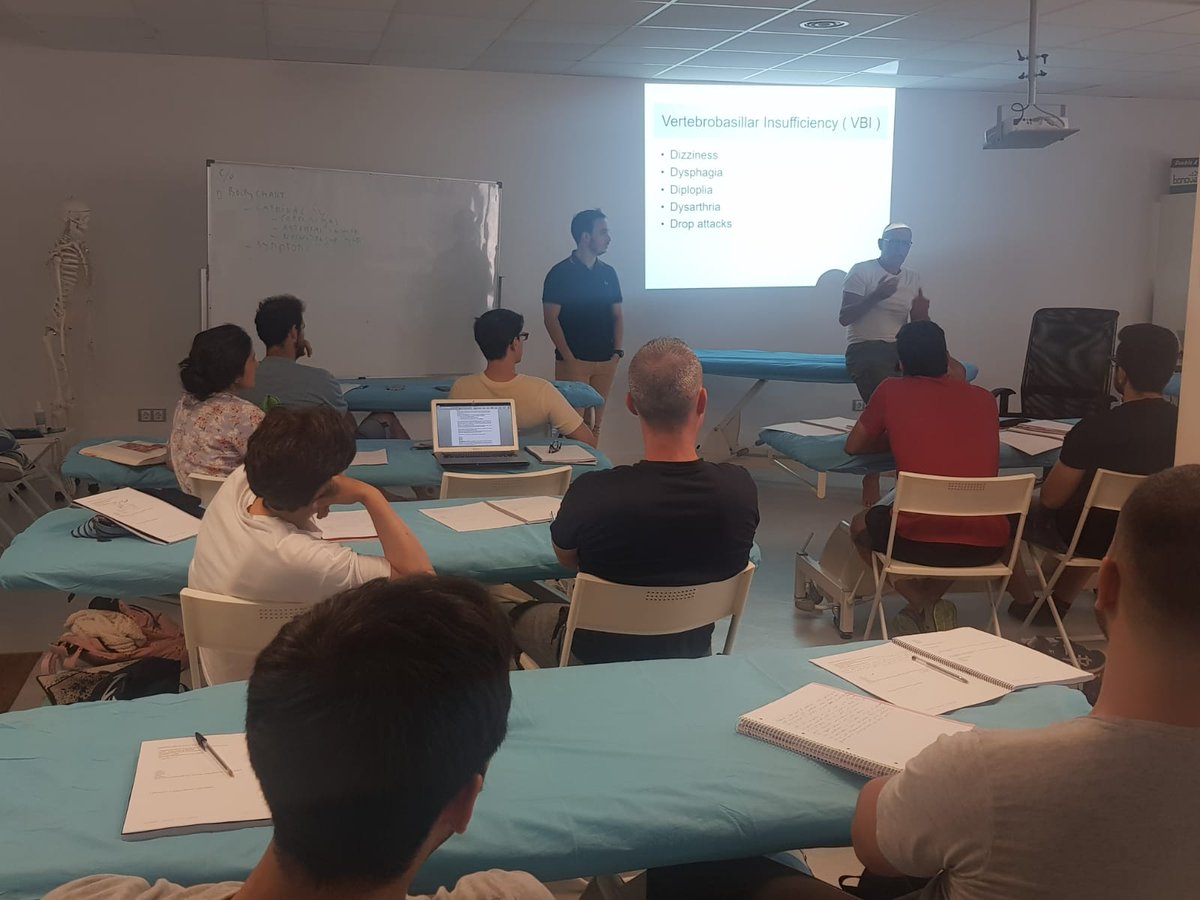 LadislaoCampos's tweet photo. En nuestro Centro de Fisioterapia nos gusta estar siempre actualizados e informados. La semana pasada nuestra compañera Gloria finalizó la primera semana del Nivel 2B del Concepto Maitland
#keeplearning #seguirestudiando #gloriapower #gloriamachine #conceptomaitland #nivel2b https://t.co/JJbbON8YlR