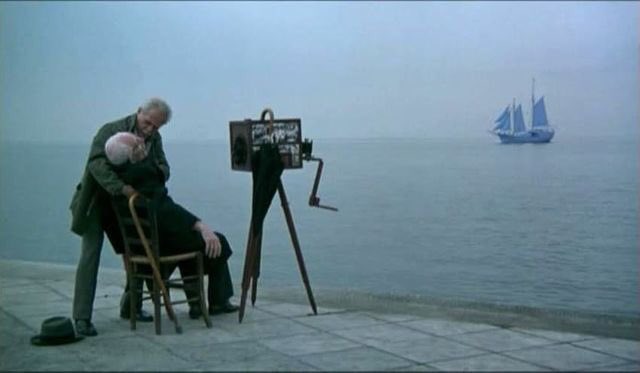 MovieGrafMG's tweet photo. İyi geceler, iyi geceler
Öyle tatlı bir keder ki ayrılık, sabaha kadar iyi geceler dileyeceğim artık.
Gözlerinde uyku barınsın, yüreğinde huzur. Uyku da huzur da ben olsam, 
Gözlerime ve yüreğine yalnız ben dolsam, kimden yardım dilemeli 
Tanrı’ya ne kadar yakarmalı biçare yüreği https://t.co/PbgDF4KoR4
