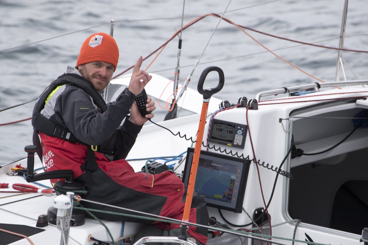 _AnthoMarchand's tweet photo. [@LaSolitaire_50e]
🚨FLASH ARRIVÉE 🚨
9H29 : Anthony Marchand vient de terminer la 3e étape de la Solitaire à la 1️⃣ère place 👏🏼🍾
⏱Après 2j 19h 18min 36sec passés sur le parcours Baie de Morlaix - Baie de Morlaix. 
#GoAntho 
📸 Alexis Courcoux https://t.co/UHqtTXzjAV