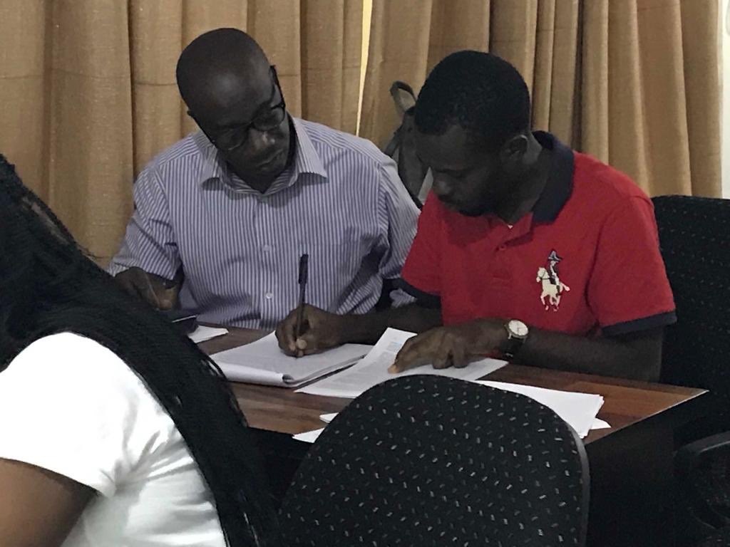 ISMLagos1's tweet photo. Our workshop on Academic Writing, Citation and Referencing. A compulsory zero unit course for all EKSU students of ISM Lagos.
#ISMLagos #ISMtraining #EKSU #EkitiStateUniversity #University #learning #knowledge #actionableknowledge #education #school #management #business https://t.co/EIvLnCVp2x