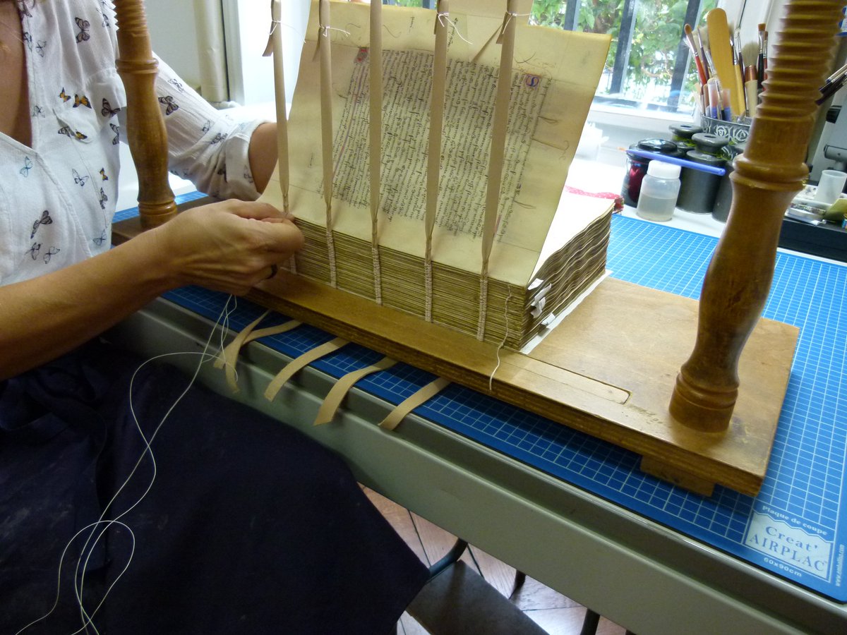 Rendez-vous à l'Arsenal pour "Coudre, c'est relier". Une conférence gratuite sur réservation, le 24 juin : c.bnf.fr/CMq