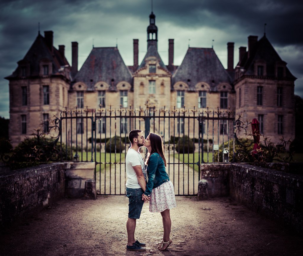 oneday_onephoto's tweet photo. #unjourunephoto juin 2019 #seance #engagement #effet #Brenizer Mes petits fiancés sont au top ! – à Château de Saint-Loup-sur-Thouet. https://t.co/GyCGsu0Lzq