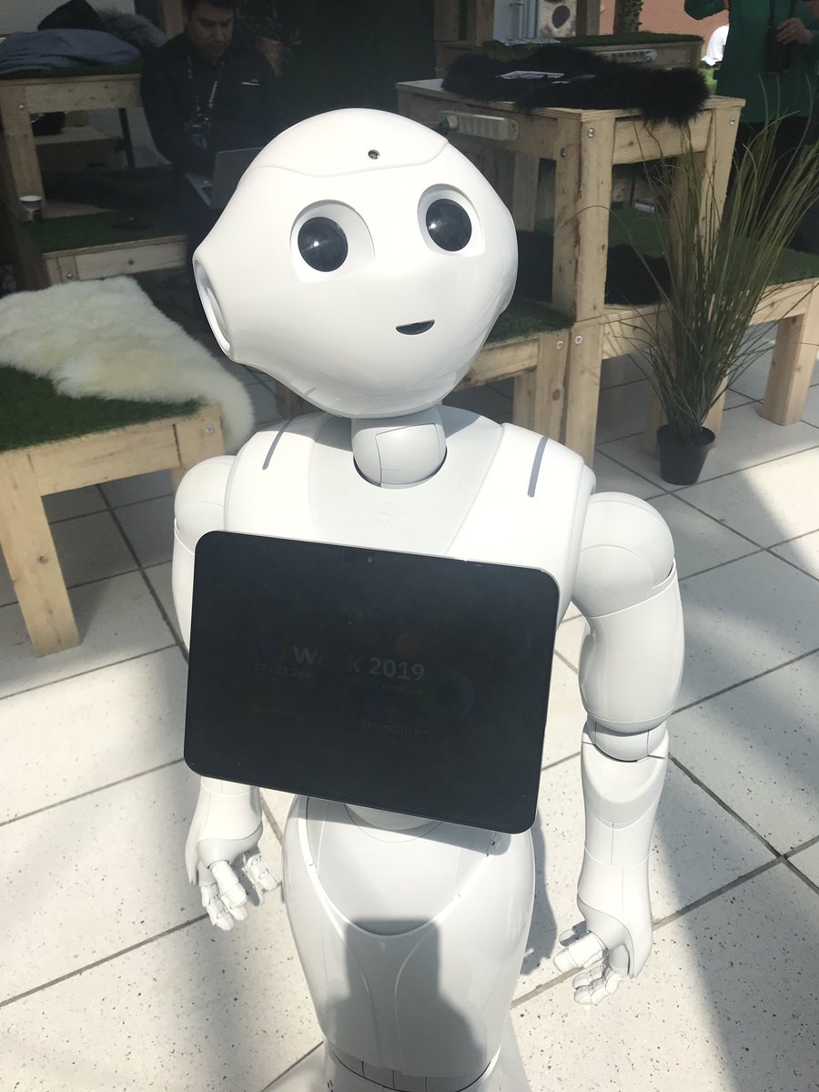 cathCCR's tweet photo. SYNCHRONICITY one of the Smart cities projects share about acting collaboratively across silos, being smart, agile and people focus       #IoTWeek2019 #Iot #SmartCities https://t.co/c2ulb3hPLE