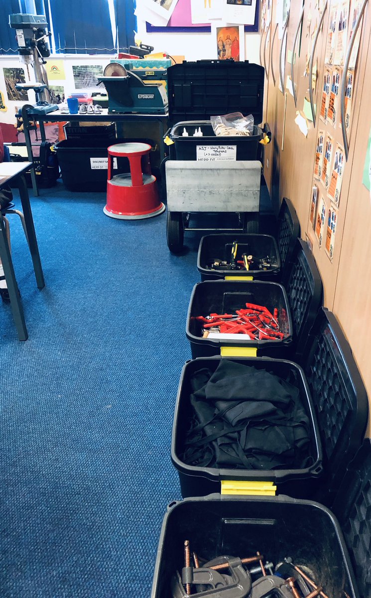 heppdt's tweet photo. Thrilled to be back at @church_prim to work with 2 classes of @Y4church_prim #allsetup #readytogo #lookingforwardtoseeingresults #heppdt #dtinprimary #harrypotter #shieldclock 💥🧰💪🏼👍 https://t.co/JCWdc45KPp
