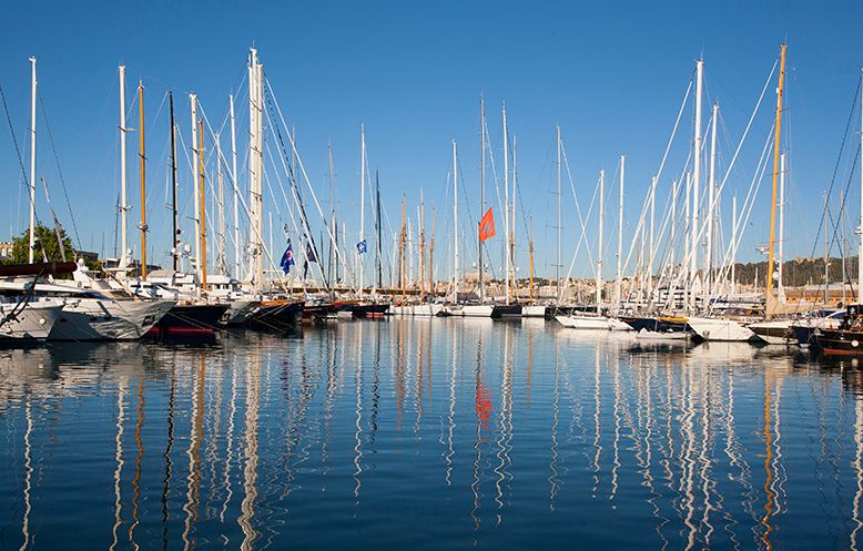 Today is the start of The Superyacht Cup in Palma. Can't get enough of the Vitters yachts on The Superyacht Cup course? Follow our yachts in real time on the live tracke: bit.ly/2ZqSP74. 📷Claire Matches 
#VittersShipyard #VittersService #Palmasuperyachtcup #superyachts