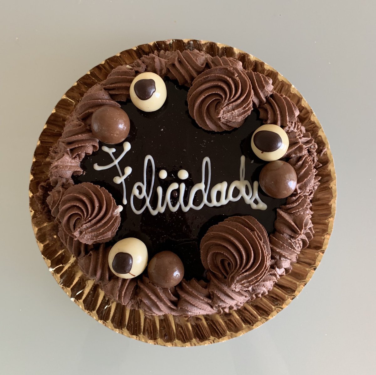 ToroLocoED's tweet photo. Hoy hacemos un poco la pelota😆
Felicitamos a nuestro director general por su cumpleaños. Todos los trabajadores te deseamos un feliz cumpleaños!!
Gracias por tu trabajo constante y tu dedicación. Felicidades!! https://t.co/zSRthEUFVe