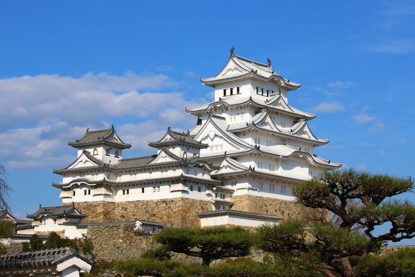 JapanHoppers's tweet photo. The Himeji Castle is registered as a UNESCO World Cultural Heritage site. It was constructed in the Azuchi-Momoyama period (1574-1600) and its present form was finished in the Edo period (1603-1868). 

https://t.co/SpDeOVgDv2 https://t.co/mAbis6zSkc