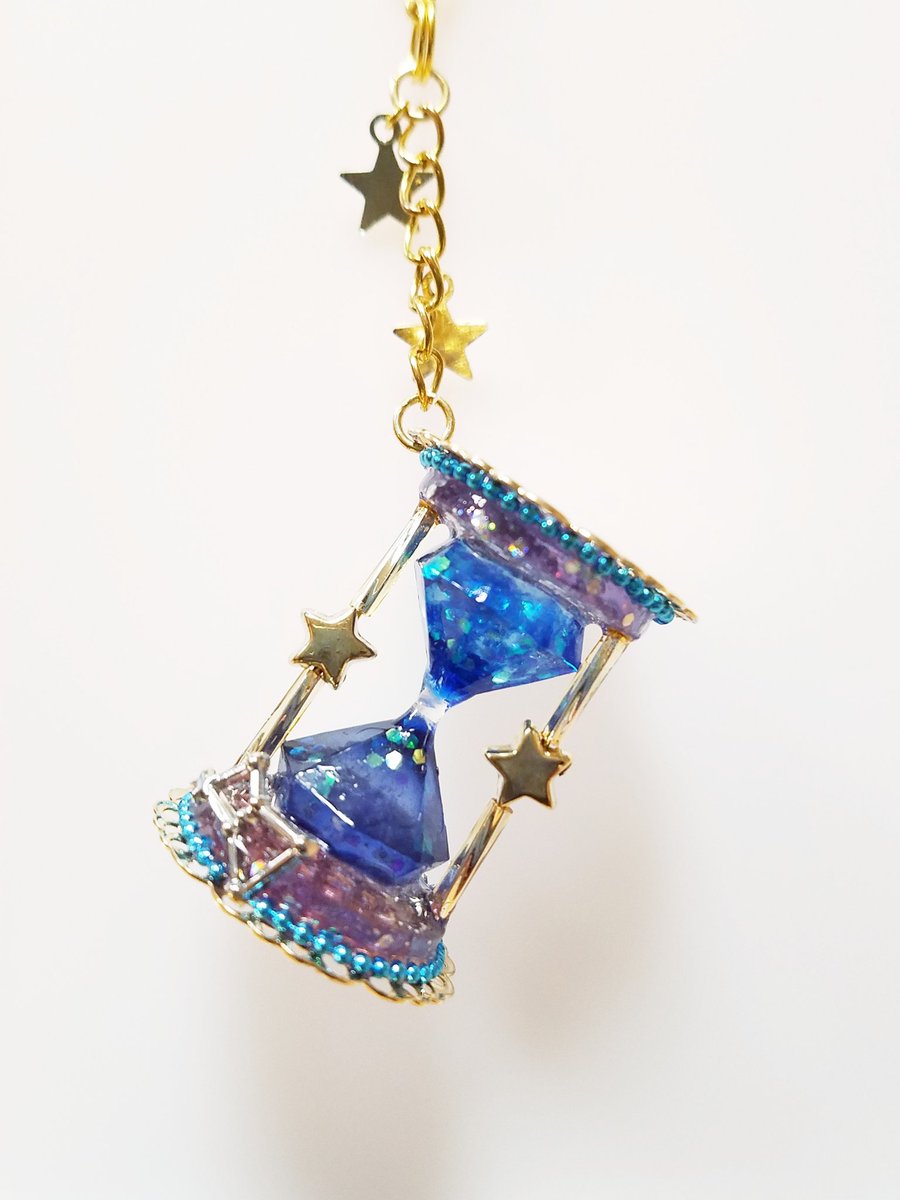 6dotfrog's tweet image. お星様の砂時計
#レジン #レジン好きな方と繋がりたい