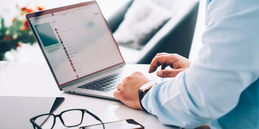 IsendproT's tweet photo. [Article] Envoyer des SMS depuis un PC : L'envoi de SMS professionnels en ligne ! ⚠ Applications possibles, fonctionnement et avantages de notre solution, on vous dit tout ici ➡ https://t.co/8n1bzziZEr

#sms #marketing #communication #relationclient #business #isendpro https://t.co/rgTU2XLjmG