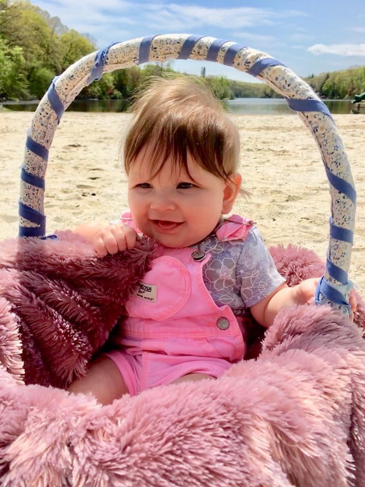 elipise's tweet photo. @iamronniebanks I ain’t no model but daughter sure is #babymodel #childmodeling https://t.co/Tnn0zELFkq