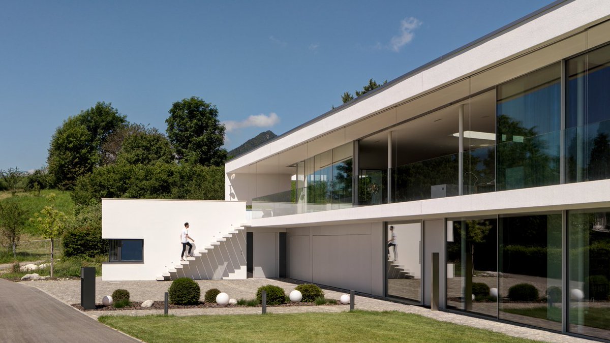 architonic's tweet photo. The simplicity of swissFineLine frameless sliding doors fulfills the highest demands for exclusive architectural design. Creating flowing boundaries between indoor and outdoor space; rooms for living, full of light, air and atmosphere.

More information https://t.co/Oeoqlfer5J https://t.co/ReoKZ0HXtp
