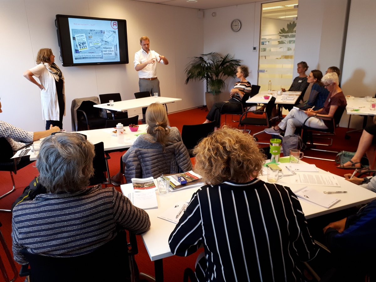 “Wat wetenschappelijk bewezen is, hoef je niet opnieuw te meten”, “Soms heeft 1 verhaal meer impact dan 10.000 woorden”. Een greep uit vele lessen uit de werkbijeenkomst “Opbrengsten zichtbaar maken” van <a href="/Gezondin/">Gezondin</a> op 17/6. @Pharoskennis <a href="/Platform31/">Platform31</a> #gezondheidsverschillen”