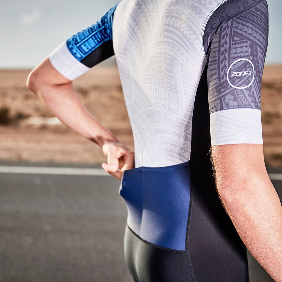 The award-winning lava Tri suit features handy nutrition storage pouches on each side of the legs and big pockets on the back to stock up on nutrition and makes it easy to access whilst on the bike or run 🏃
bit.ly/2XlziaY 👈